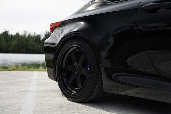 Фото дисков Strasse Wheels S6 Competition Черный матовый на Lexus RC