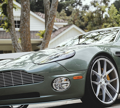 Фото дисков Savini BM14 на Aston Martin Vaquish 1
