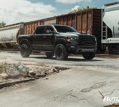 Фото дисков Vossen HF6-5 на Ram 1500 V