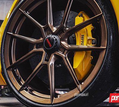 Фото дисков NOVITEC NF10 на Ferrari 458