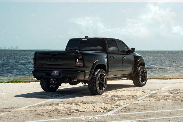 Фото дисков Anrky AN36-S Черный сатин на Ram 1500 V