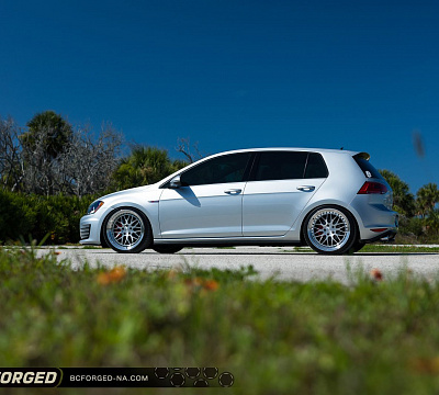 Фото дисков BC Forged LE81 // MLE81 на Volkswagen Golf VII