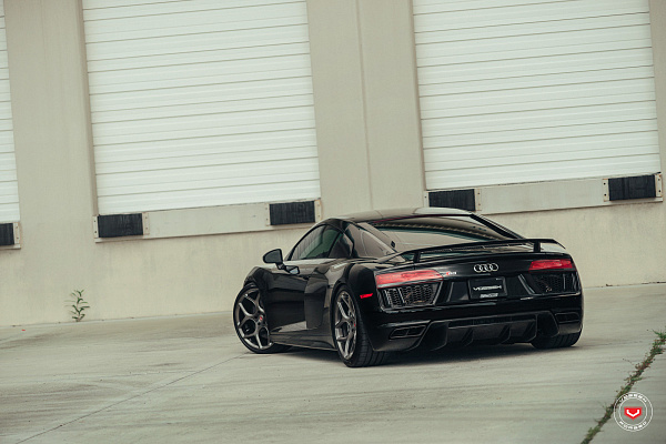 Фото дисков Vossen CG-205 Глянцевый тонированный лак на Audi R8 (4S)