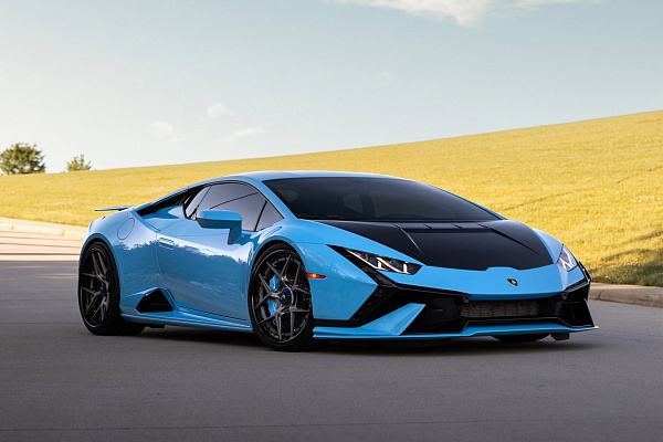 Фото дисков Brixton Forged PF7 Матовый графит на Lamborghini Huracan