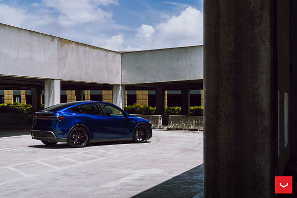 Фото дисков Vossen HFX-2 (5-Lug) Черный сатин на Tesla Model Y