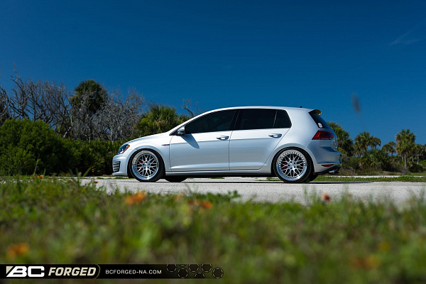 Фото дисков BC Forged LE81 // MLE81 Глянцевый лак на Volkswagen Golf VII