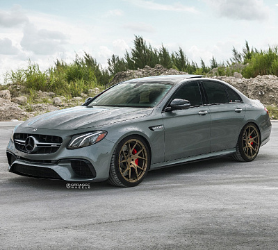 Фото дисков Strasse Wheels SM5RT Deep Concave Monoblock на Mercedes-Benz E-Class (W213, S213, C238)
