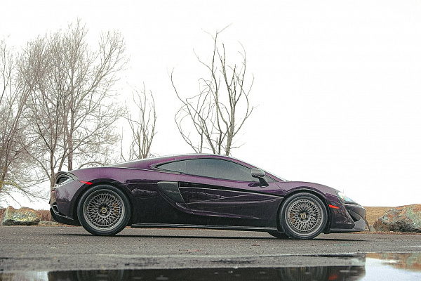 Фото дисков Brixton Forged TR20 Сатиновый графит на McLaren 570S