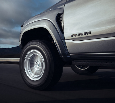 Фото дисков Vossen LCX-01 на Ram 1500 V