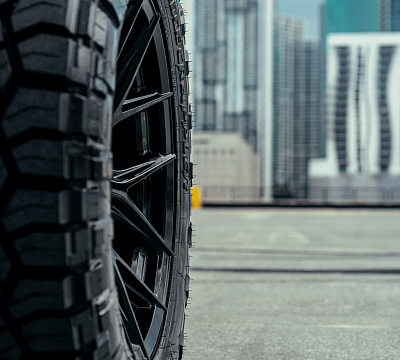 Фото дисков Vossen HF6-4 на Toyota Tundra III