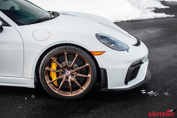 Фото дисков HRE P104SC Глянцевая темная медь на Porsche Cayman III