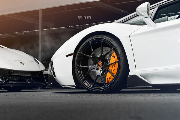 Lamborghini Aventador LP700-4 Roadster