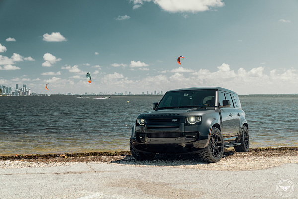 Фото дисков Vossen UV-X Черный сатин на Land Rover Defender II