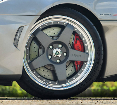 Фото дисков HRE C105 на Lotus Evora