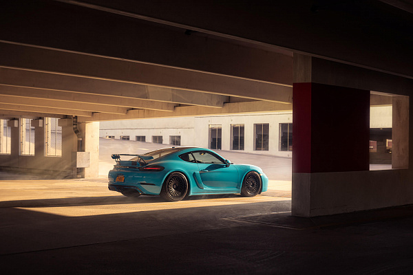 Фото дисков HRE 501 Черный сатин на Porsche Cayman III
