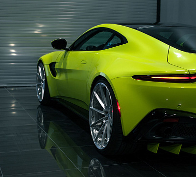 Фото дисков Anrky AN18 на Aston Martin Vantage 4