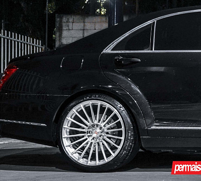 Фото дисков Vossen S17-04 на Mercedes-Benz S-Class (W221)