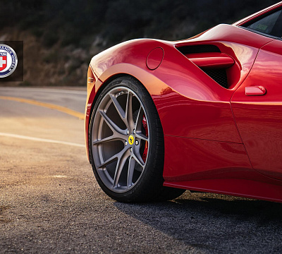 Фото дисков HRE P101 на Ferrari 488