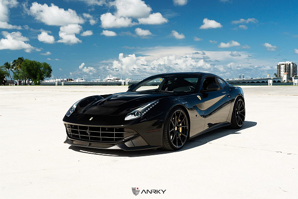 Фото дисков Anrky AN12 Черный глянец на Ferrari F12
