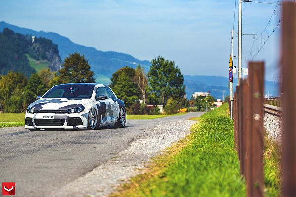 Фото дисков Vossen CVT Серебро на Volkswagen Scirocco III
