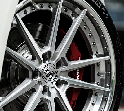 Фото дисков Strasse Wheels SV1 Deep Concave FS на Maserati Quattroporte VI