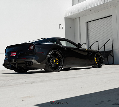 Фото дисков Anrky AN12 на Ferrari F12