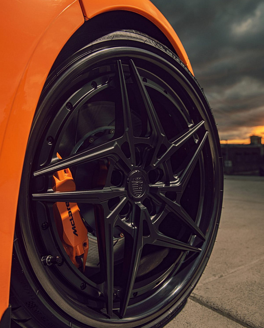 Фото дисков S3-X3 Черный сатин на McLaren 12C