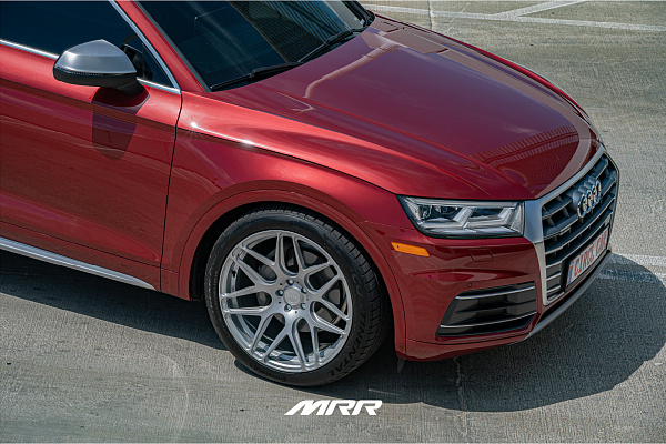 Фото дисков MRR FS01 Серебро на Audi Q5 (FY)