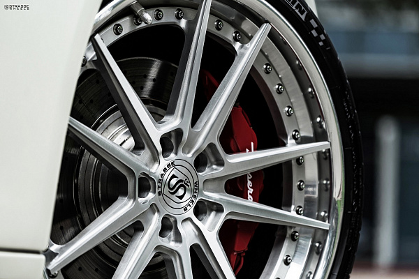 Фото дисков Strasse Wheels SV1 Deep Concave FS Глянцевый лак на Maserati Quattroporte VI