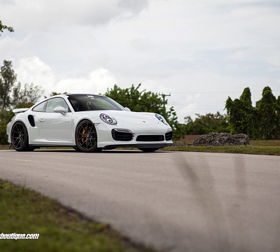 Фото дисков HRE P101 на Porsche 911 VII