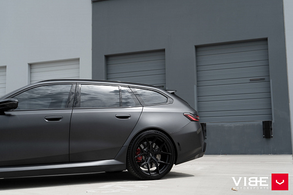 Фото дисков Vossen HF-5 Черный глянец на BMW 5/M5 (G60/G90)