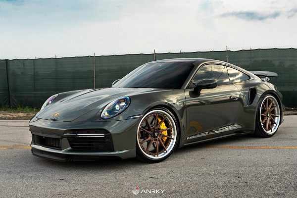 Фото дисков Anrky AN33 Сатиновая бронза на Porsche 911 VIII