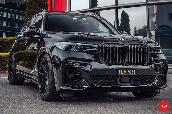 Фото дисков Vossen HF-3 Черный глянец на BMW X7 (G07)