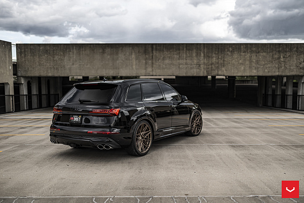 Фото дисков Vossen HF-7 Глянцевая бронза на Audi Q7 (4M)