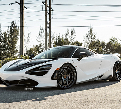 Фото дисков Strasse Wheels SM5R Deep Concave FS на McLaren 720S