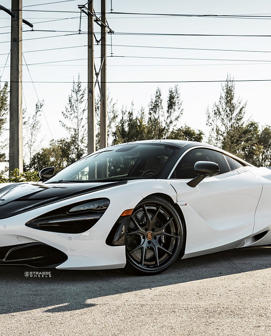Фото дисков SM5R Deep Concave FS Другой цвет на McLaren 720S