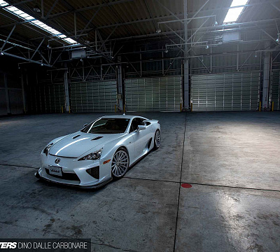 Фото дисков Vossen VFS-2 на Lexus LFA