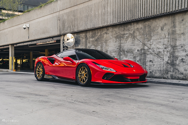 Фото дисков Brixton Forged R11-R Глянцевое золото на Ferrari F8