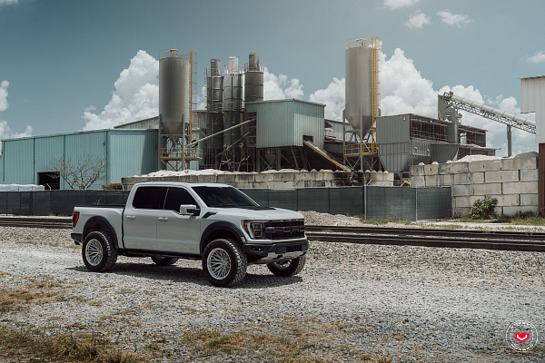 Фото дисков Vossen VFX-04 Глянцевый лак на Ford F-150 XIV