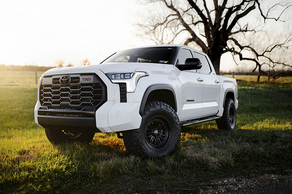 Фото дисков Black Rhino TALEO Черный сатин на Toyota Tundra III