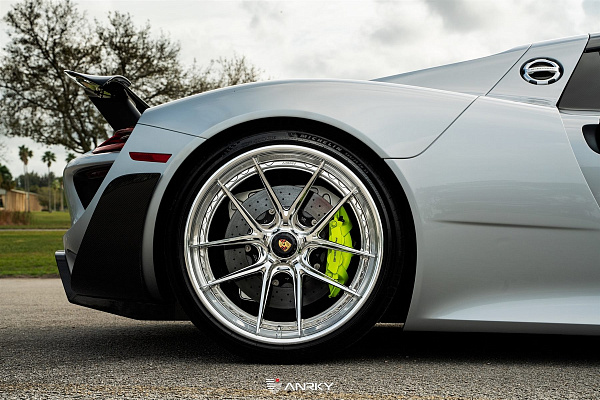 Фото дисков Anrky XR-301 Полированный лак на Porsche 918 Spyder