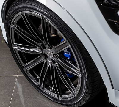 Фото дисков Vossen UV-2 на Land Rover Range Rover Sport II