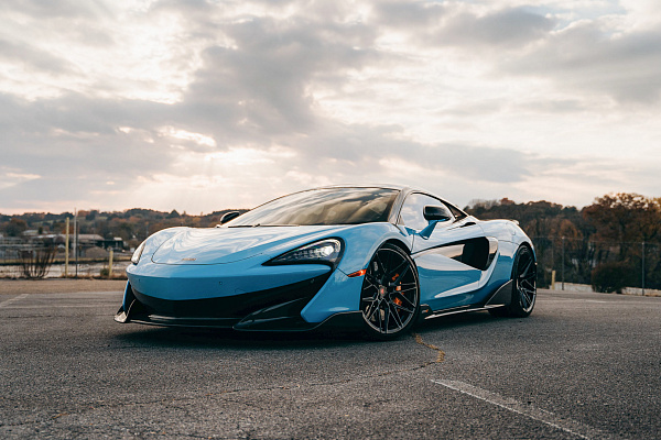 Фото дисков Vossen EVO-5 Черный глянец на McLaren 600
