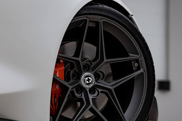 Фото дисков HRE FF11 Сатиновый графит на Toyota Supra A90