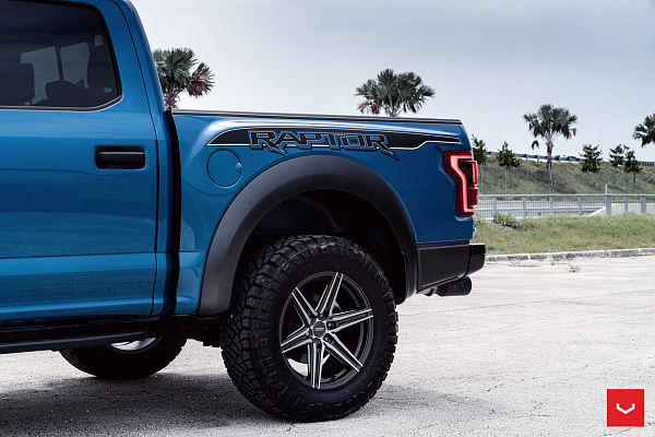 Фото дисков Vossen HF6-2 Алмазная проточка на Ford F-150 XIII