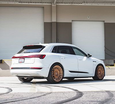 Фото дисков Brixton Forged HS1 на Audi E-tron