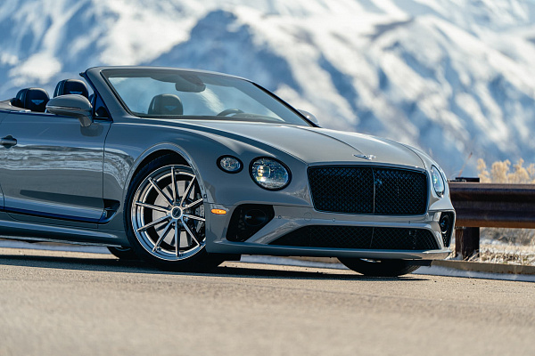 Фото дисков Brixton Forged R11-R Полированный лак на Bentley Continental GT III