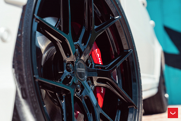 Фото дисков Vossen HF-5 Черный глянец на Range Rover Sport II