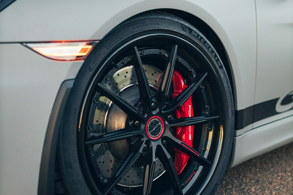 Фото дисков Brixton Forged R11-R Черный сатин на Porsche Cayman II