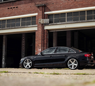 Фото дисков Vossen CV3 на Audi A/S/RS 4 (B8)